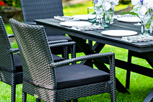 Обеденная группа Joygarden Milano черный на 6 персон с подлокотниками для дачи Обеденная группа Joygarden Milano черный на 6 персон с подлокотниками, садовая мебель