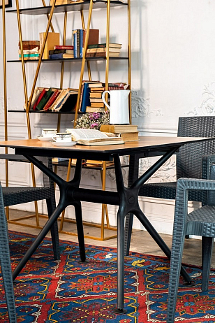 Обеденный комплект Modus темно-серый на 4 персоны для дачи Обеденный комплект Modus темно-серый на 4 персоны, садовая мебель