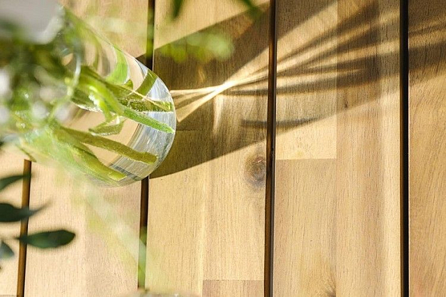 Стол обеденный из акации Joygarden Aura 90 см 