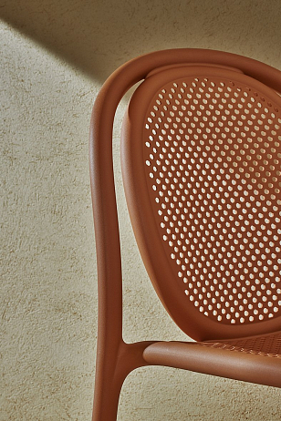 Стул Pedrali Remind Цвет: терракотовый для дачи Стул Pedrali Remind Цвет: терракотовый, садовая мебель