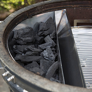 Корзина для копчения Slow ‘N Sear Deluxe для грилей 57 см для приготовления пищи Корзина для копчения Slow ‘N Sear Deluxe для грилей 57 см для сада