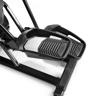 Кросстренер MaxTrainer M8 для хобби и пикника