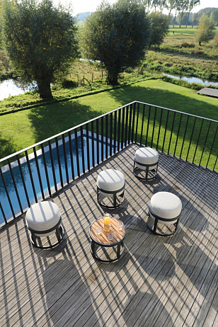 Набор из четырех табуретов и столика Brafritid Tumba бежевый, садовая мебель