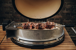 Шашлычница с электроприводом Monolith LeChef для сада