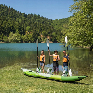 Каяк надувной трехместный с веслами Aqua Marina Betta-475 15'7" S22 для серфинга Каяк надувной трехместный с веслами Aqua Marina Betta-475 15'7" S22