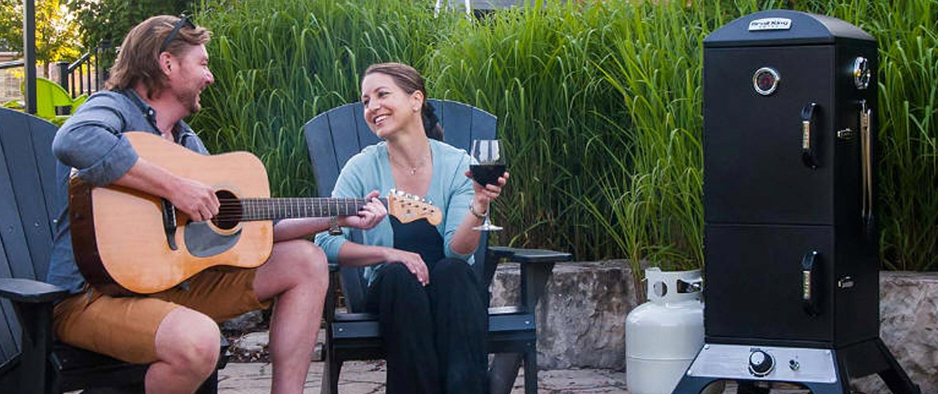 Смокер угольный вертикальный Broil King Smoke