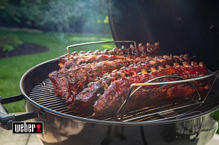 Подставка для ребрышек 2-в-1 Weber для сада
