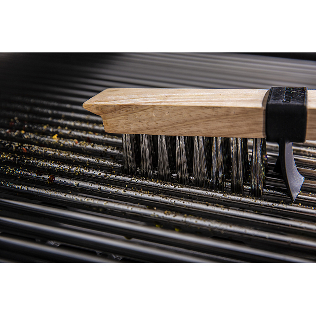 Щетка Broil King деревянная с брызговиком стальная