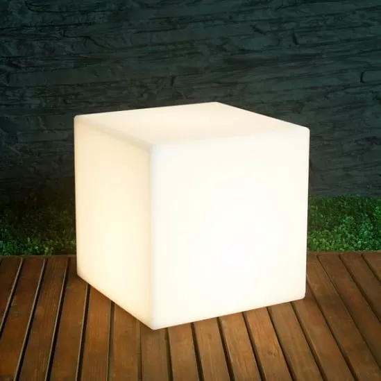 Светильник cube. Светильник куб 50х50мм. Светильник уличный кубик. Уличный фонарь куб. Ландшафтный светильник куб.