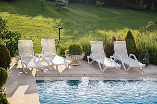 Шезлонг Joygarden Mare бежевый для дачи Шезлонг Joygarden Mare бежевый, садовая мебель