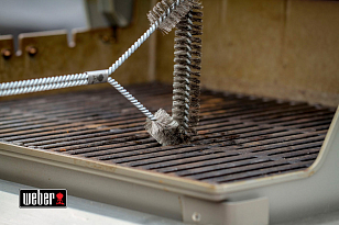 Щетка для чистки Weber Т-образная (53 см) для приготовления пищи Щетка для чистки Weber Т-образная (53 см) для сада