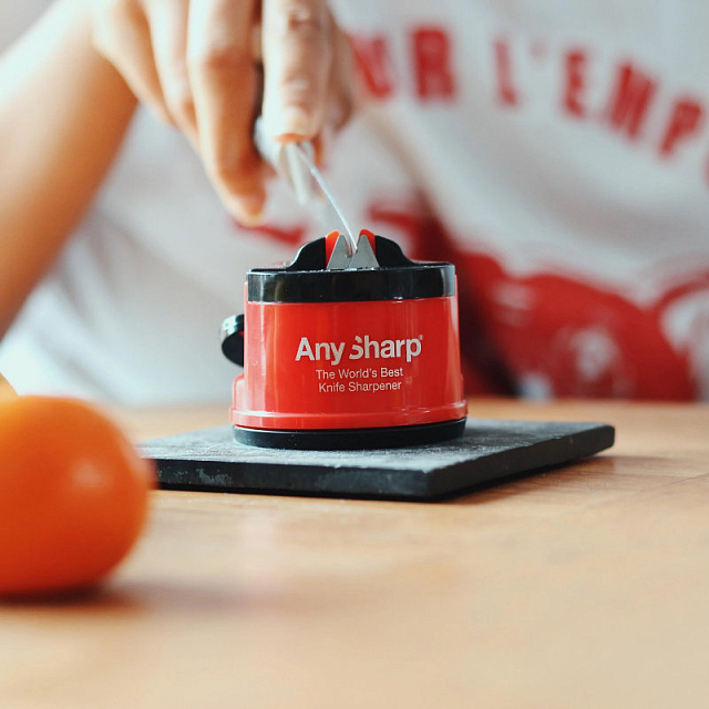 Точилка для ножей AnySharp Classic Цвет: красный