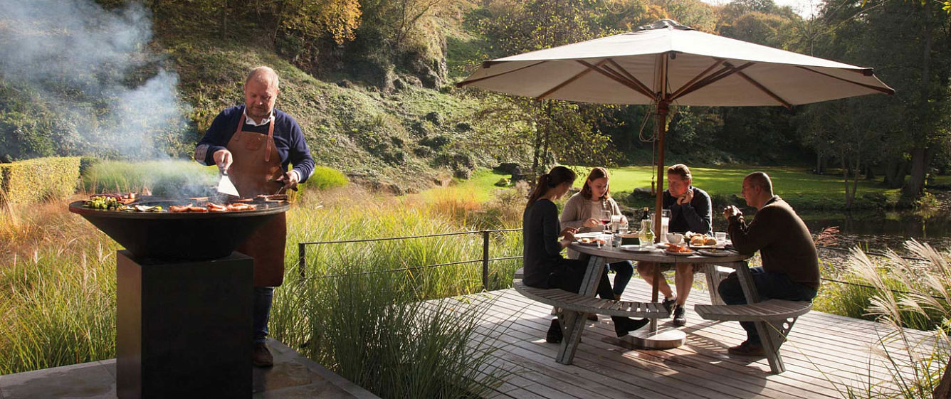 Дровяной гриль-очаг OFYR OCC 100-100 тумба бетон