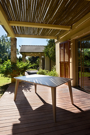 Стол Keter Lima 160 капучино для дачи Стол Keter Lima 160 капучино, садовая мебель