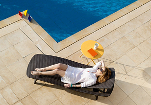 Шезлонг для дачи Keter Pacific капучино для дачи Шезлонг для дачи Keter Pacific капучино, садовая мебель