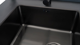 Модульная летняя кухня Brafab Bellac угловая с ручками из тика для приготовления пищи Модульная летняя кухня Brafab Bellac угловая с ручками из тика для сада