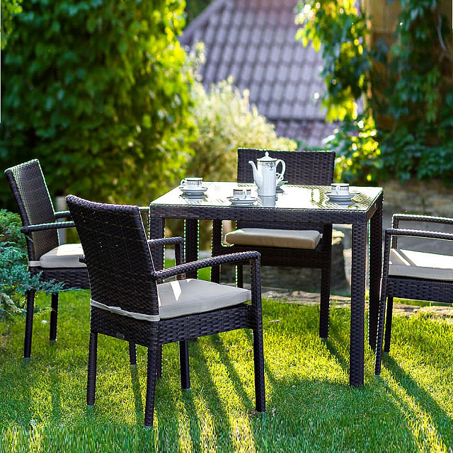 Обеденная группа Joygarden Milano темно-коричневый на 4 персоны с подлокотниками 