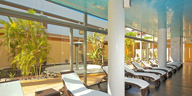Шезлонг с матрасом GS 1009 (Fiji) Siesta Contract Цвет: коричневый, слоновая кость 