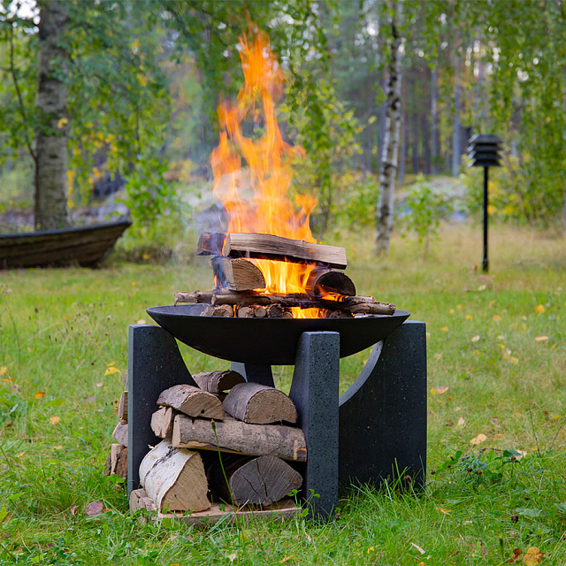 Чаша для костра из чугуна на высоком основании Concretika Iron S60 