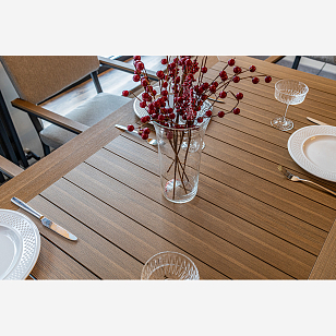 Обеденный стол Lite Oscar со столешницей из поливуда для дачи Обеденный стол Lite Oscar со столешницей из поливуда, садовая мебель