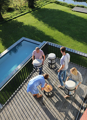 Набор из четырех табуретов и столика Brafritid Tumba бежевый, садовая мебель