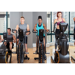 Гребной тренажер Octane RO для отдыха за городом Гребной тренажер Octane RO для хобби и пикника