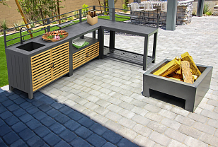 Модульная летняя кухня Brafab Bellac угловая с ручками из тика для приготовления пищи Модульная летняя кухня Brafab Bellac угловая с ручками из тика для сада