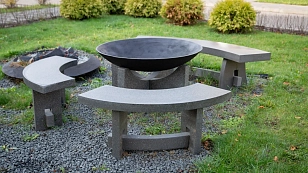 Чаша для костра из чугуна на высоком основании Concretika Iron S100, уличное оборудование