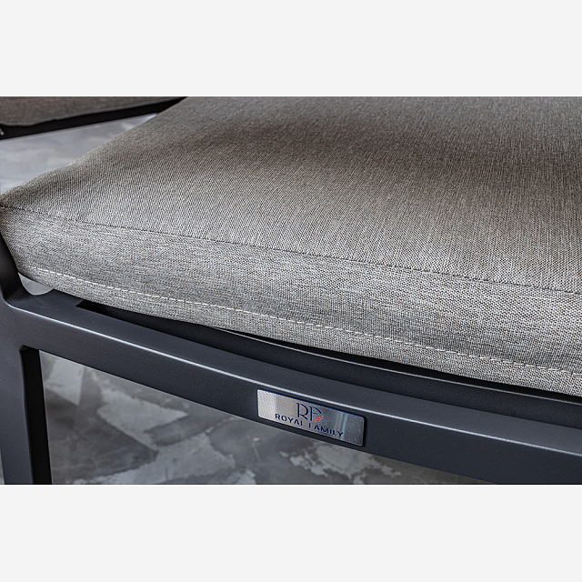 Обеденное кресло Lite Oscar с подлокотниками из поливуда 