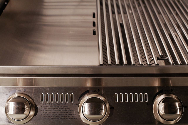 Гриль газовый встраиваемый Beefeater S3000S Series (3 горелки, нерж. сталь)