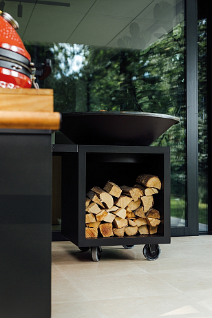 Дровяной гриль-очаг OFYR 100-PRO черный на колесах для приготовления пищи Дровяной гриль-очаг OFYR 100-PRO черный на колесах для сада