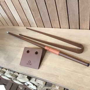 Набор трубка и щипцы на подставке OFYR Буффадо черный для сада