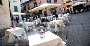 Стул Pedrali Blitz Цвет: бесцветный для дачи Стул Pedrali Blitz Цвет: бесцветный, садовая мебель