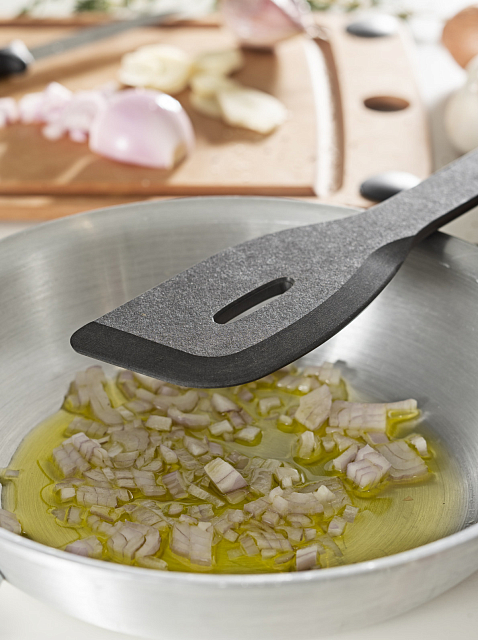 Лопатка с отверстием Epicurean Kitchen Размер 30.5 см Цвет: графит