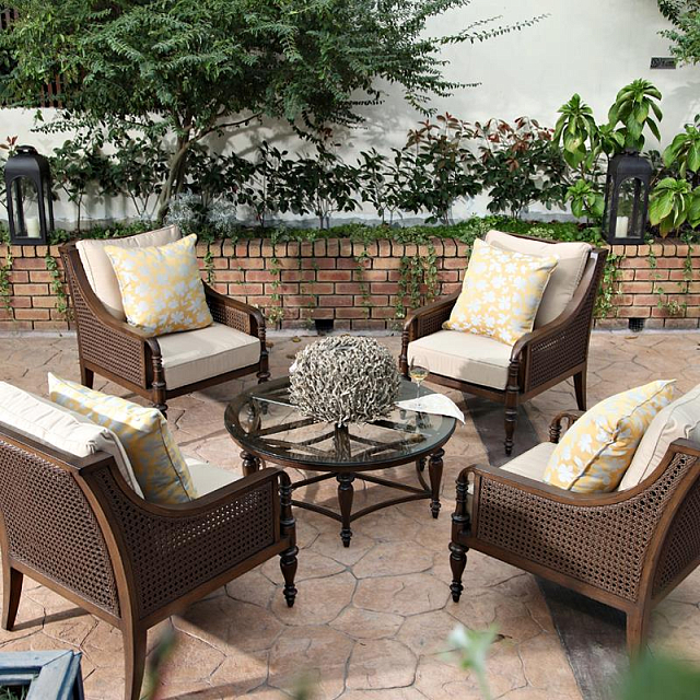 Стол кофейный со стеклом Вишневый садъ Альберо Колониале D101 