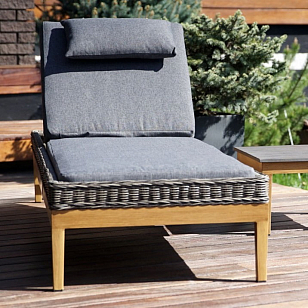 Уличный лежак Lite Biarric для дачи Уличный лежак Lite Biarric, садовая мебель