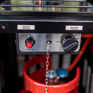 Уличный газовый обогреватель La Hacienda P1 All black для сада и загородного дома Уличный газовый обогреватель La Hacienda P1 All black, уличное оборудование